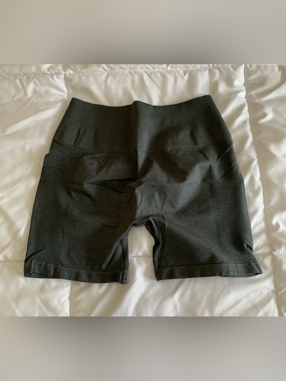New Alphalete Women’s Amplify Short Size M